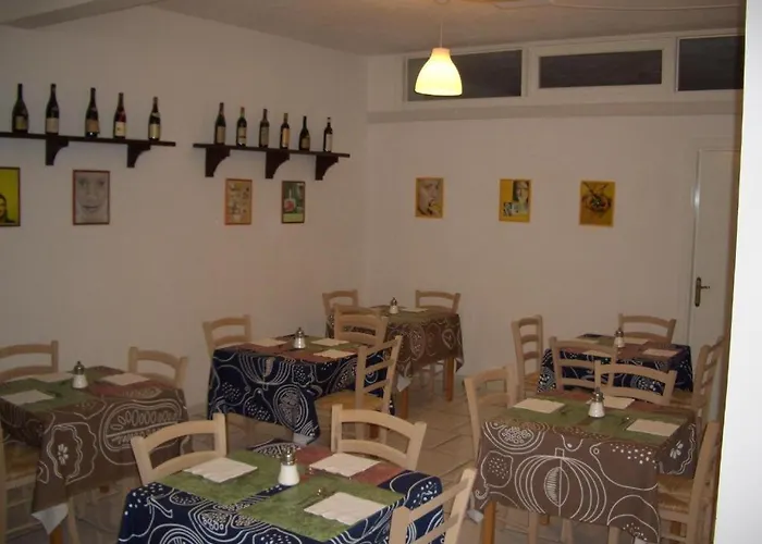 Pizzicati فندق مبيت وإفطار أودجانو لا كييزا